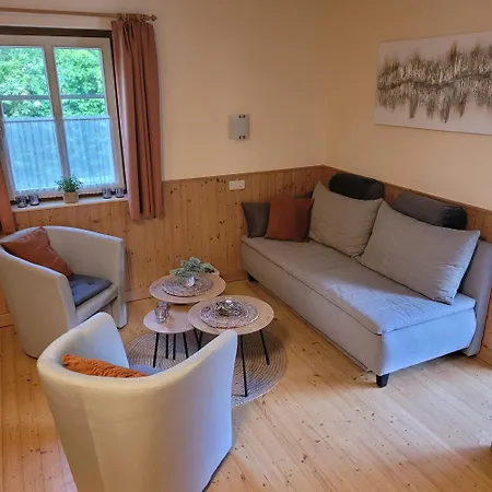 Haus Waldviertel Am Herrensee شقة