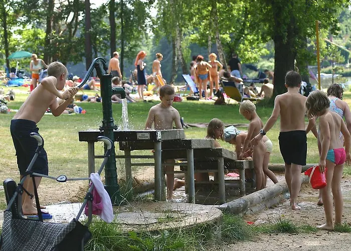 Haus Waldviertel Am Herrensee شقة